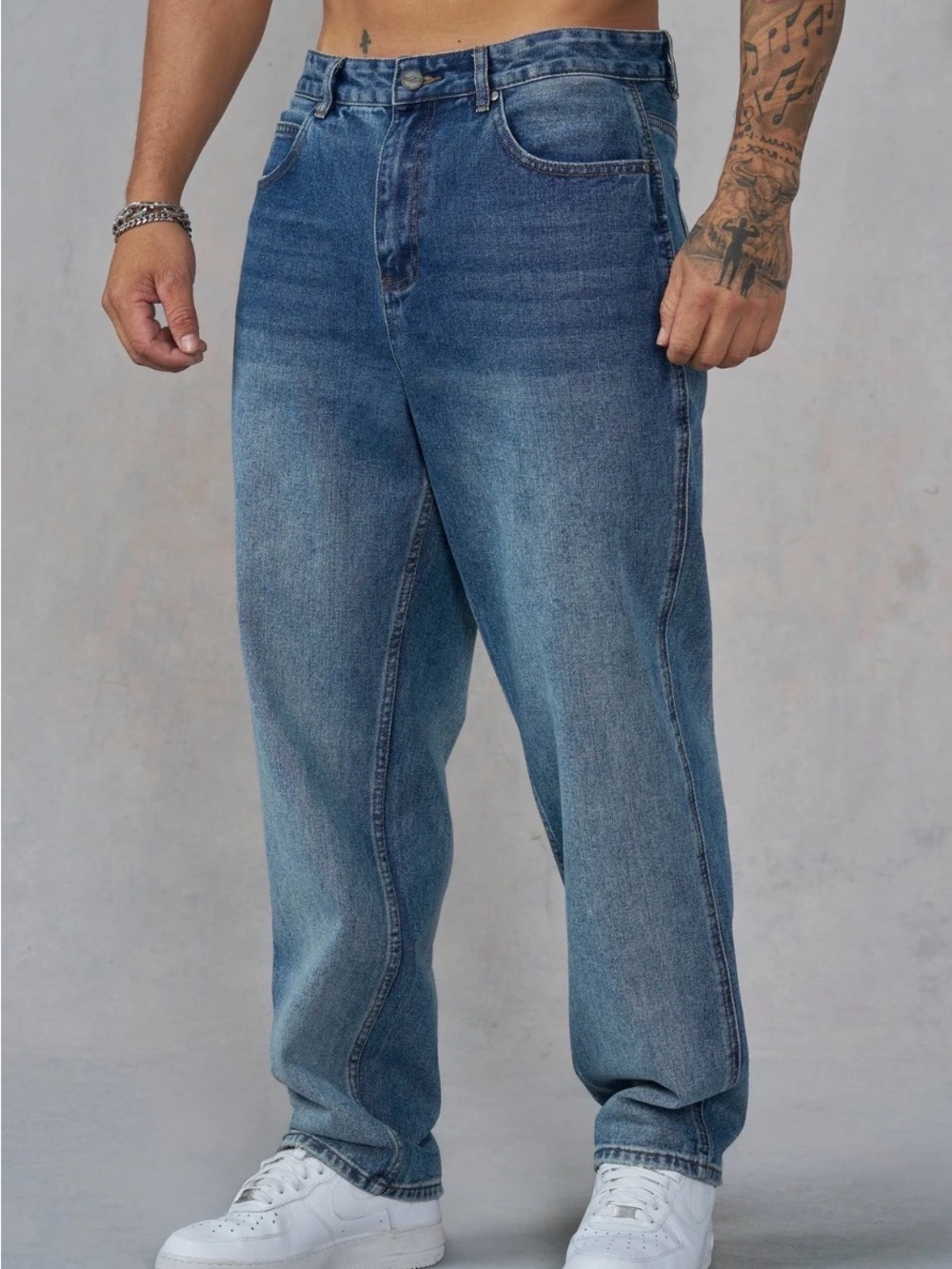 YoungLA Men’s Classic Straight Cut Jeans Large 6052